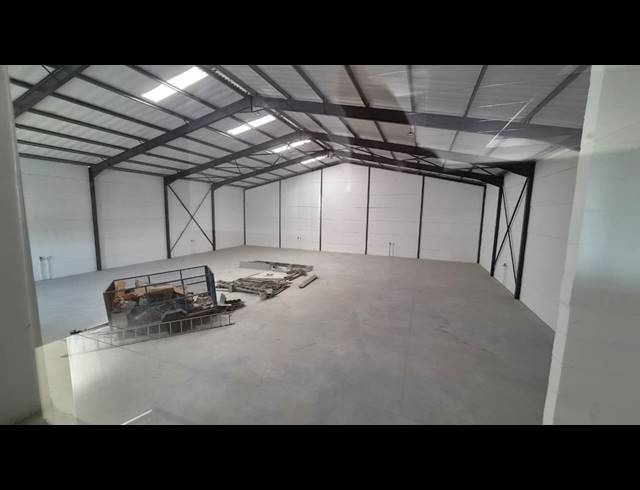 754M² WAREHOUSE TO LET IN RIVERGATE